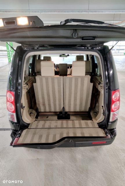 Land Rover Discovery IV 3.0 SD V6 HSE - 13