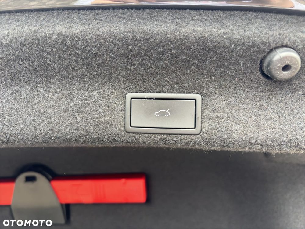 Volkswagen Passat 2.0 TSI Elegance DSG - 35