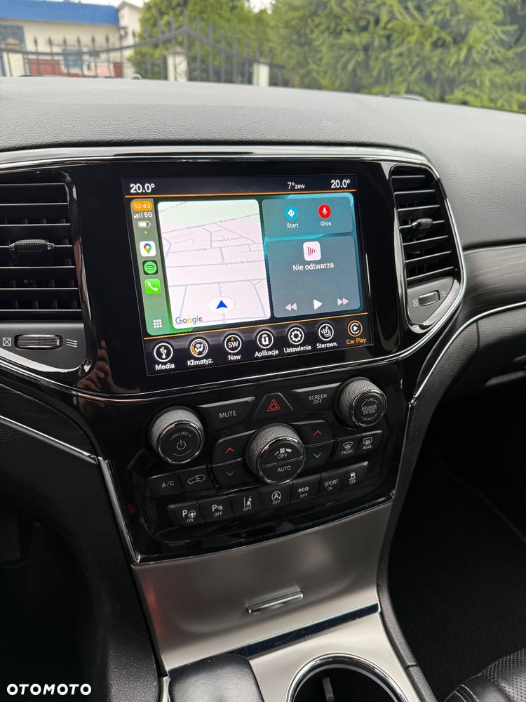 Jeep Grand Cherokee - 16