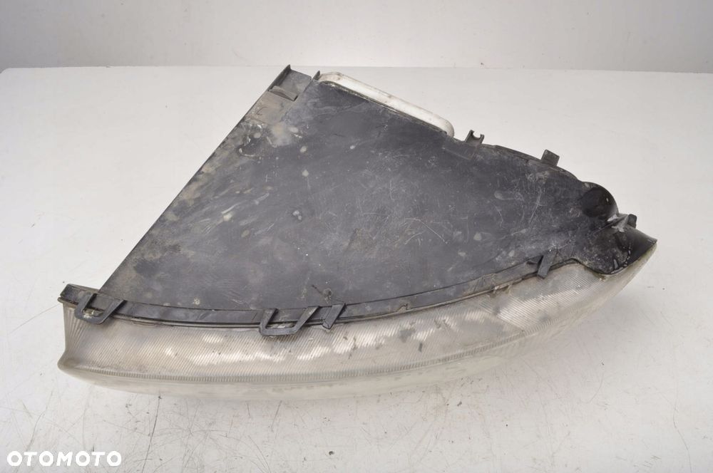 CHRYSLER GRAND VOYAGER IV LAMPA PRAWA PRZEDNIA EU - 7