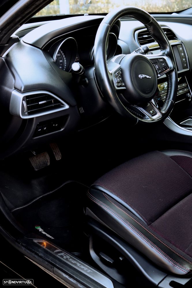 Jaguar XE 2.0 D R-Sport Aut. - 10