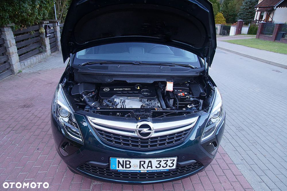 Opel Zafira 1.6 T SIDI Cosmo S&S - 25