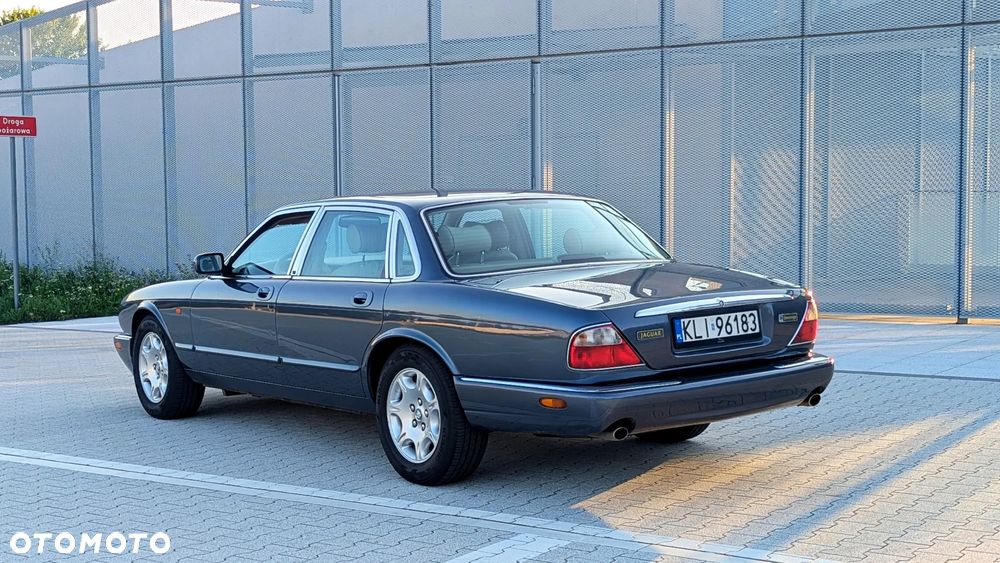 Jaguar XJ 3.2 Executive - 2