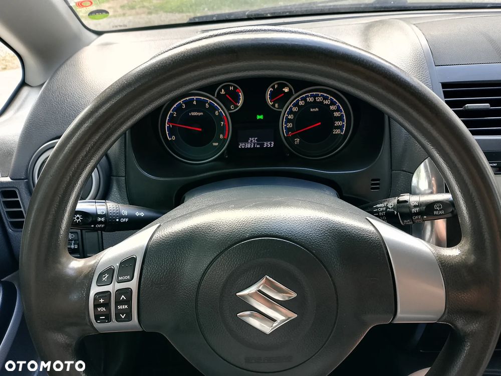 Suzuki SX4 1.6 VVT 4x2 City - 15
