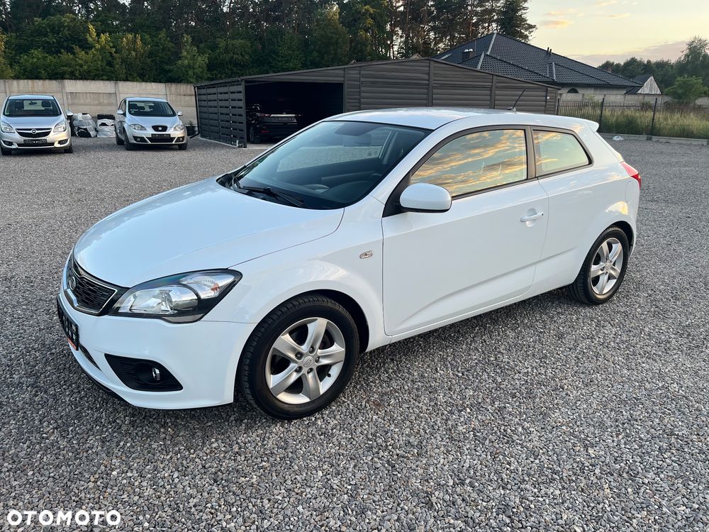 Kia ProCeed 1.4 CVVT Dream-Team Edition - 2