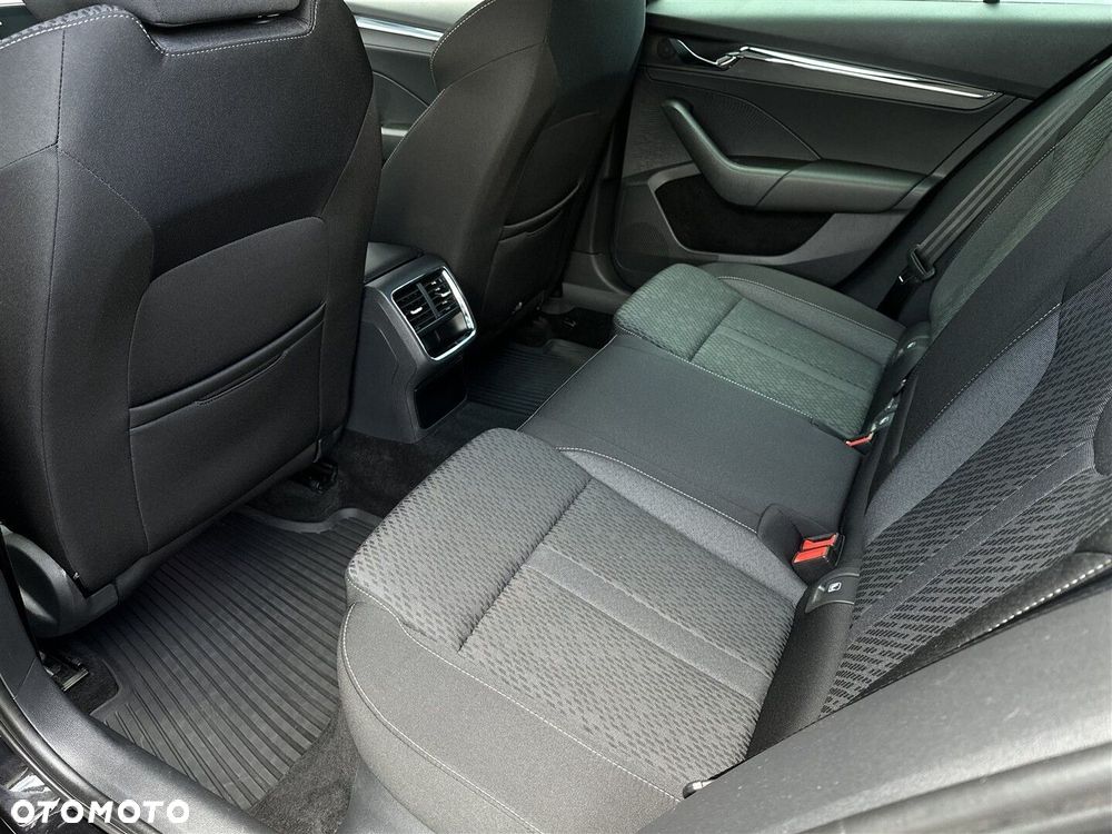 Skoda Octavia 2.0 TDI Style DSG - 13