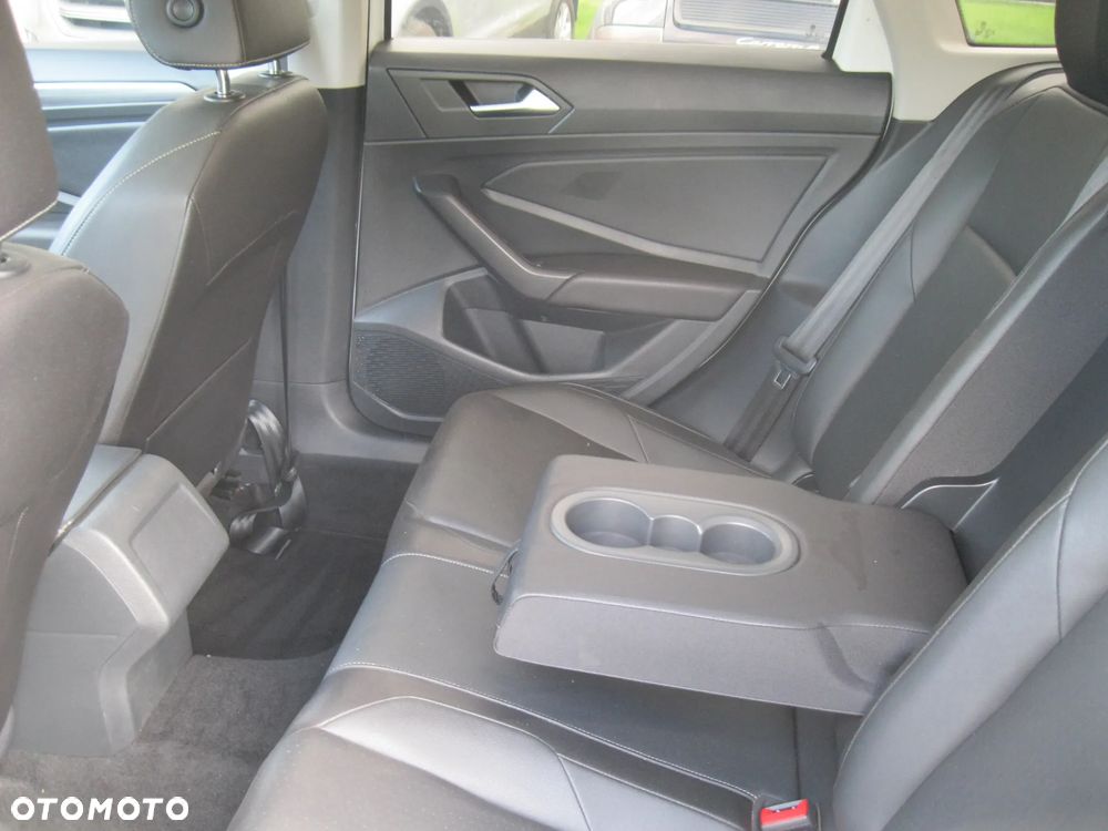 Volkswagen Jetta - 17
