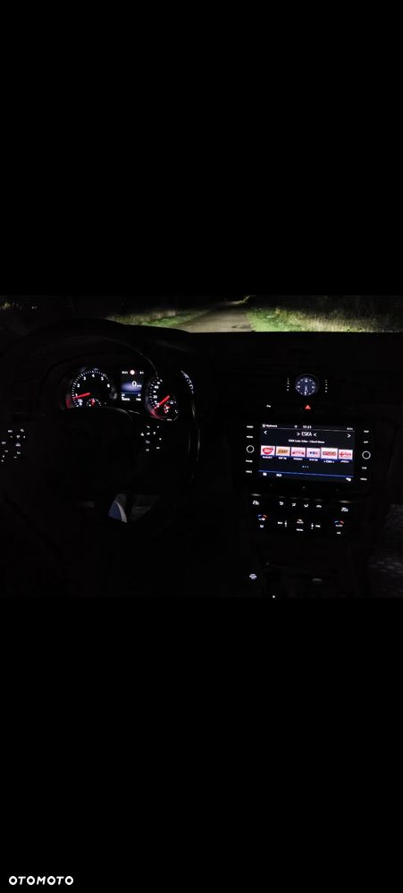 Volkswagen Passat 1.8 TSI BMT Comfortline DSG - 19