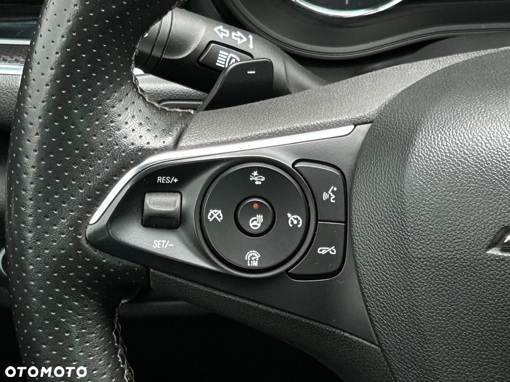 Opel Insignia 2.0 CDTI 4x4 GSi S&S - 22