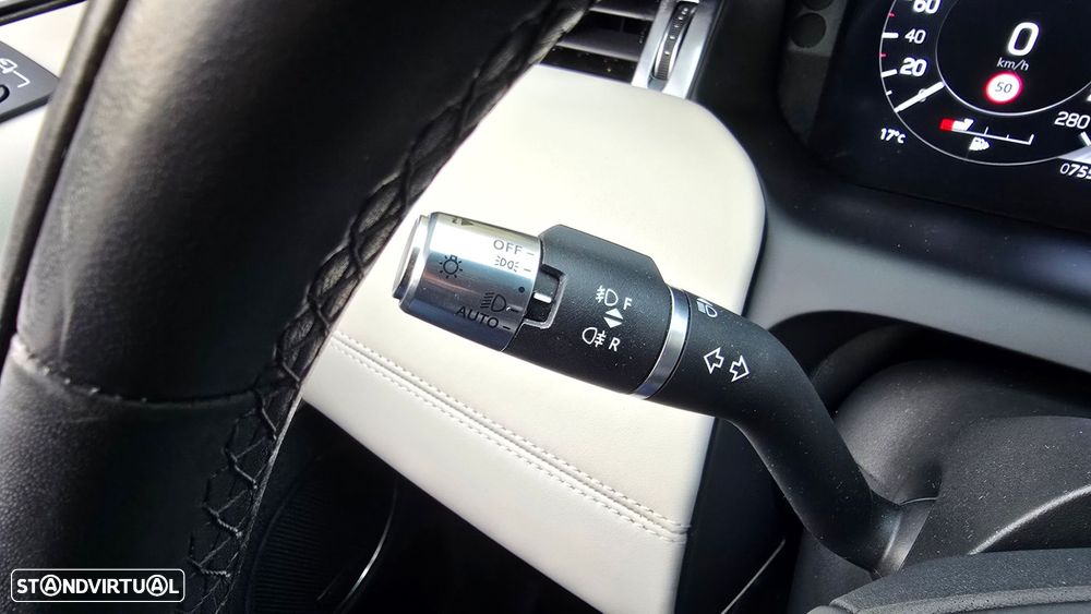 Land Rover Discovery Sport - 16