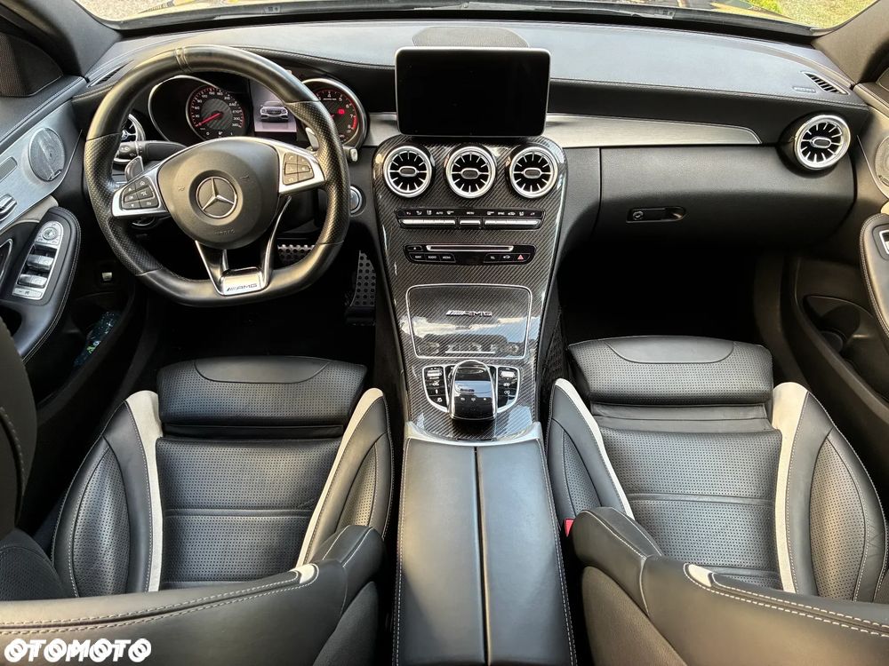 Mercedes-Benz Klasa C AMG 63 S AMG Speedshift 7G-MCT - 30