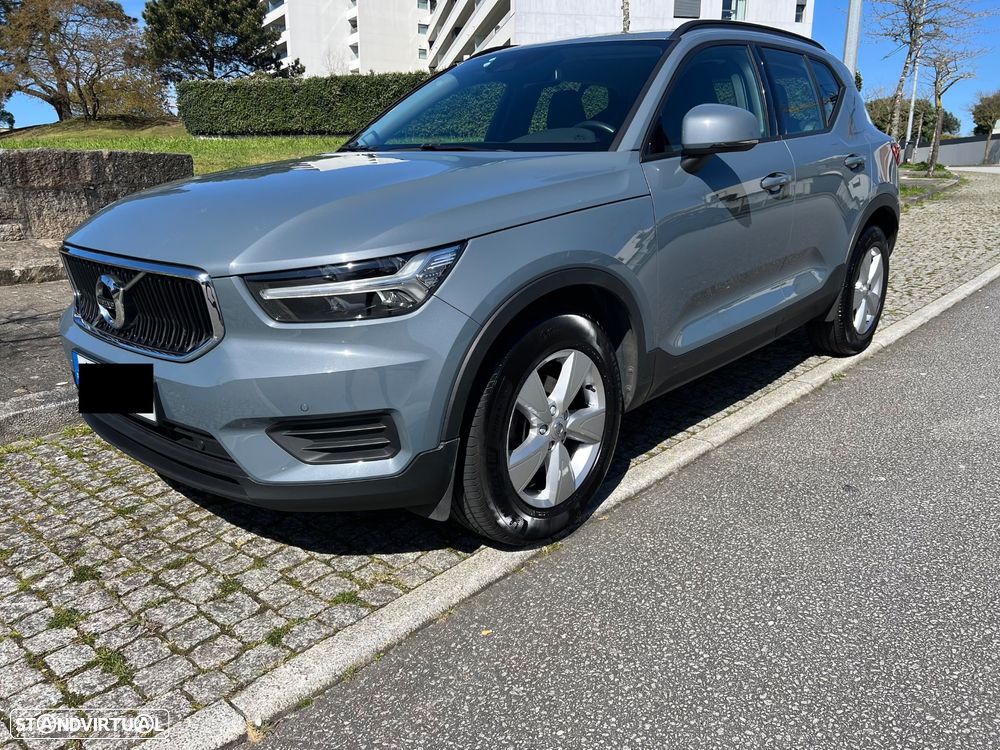 Volvo XC 40 1.5 T2 Momentum Core Geartronic - 4