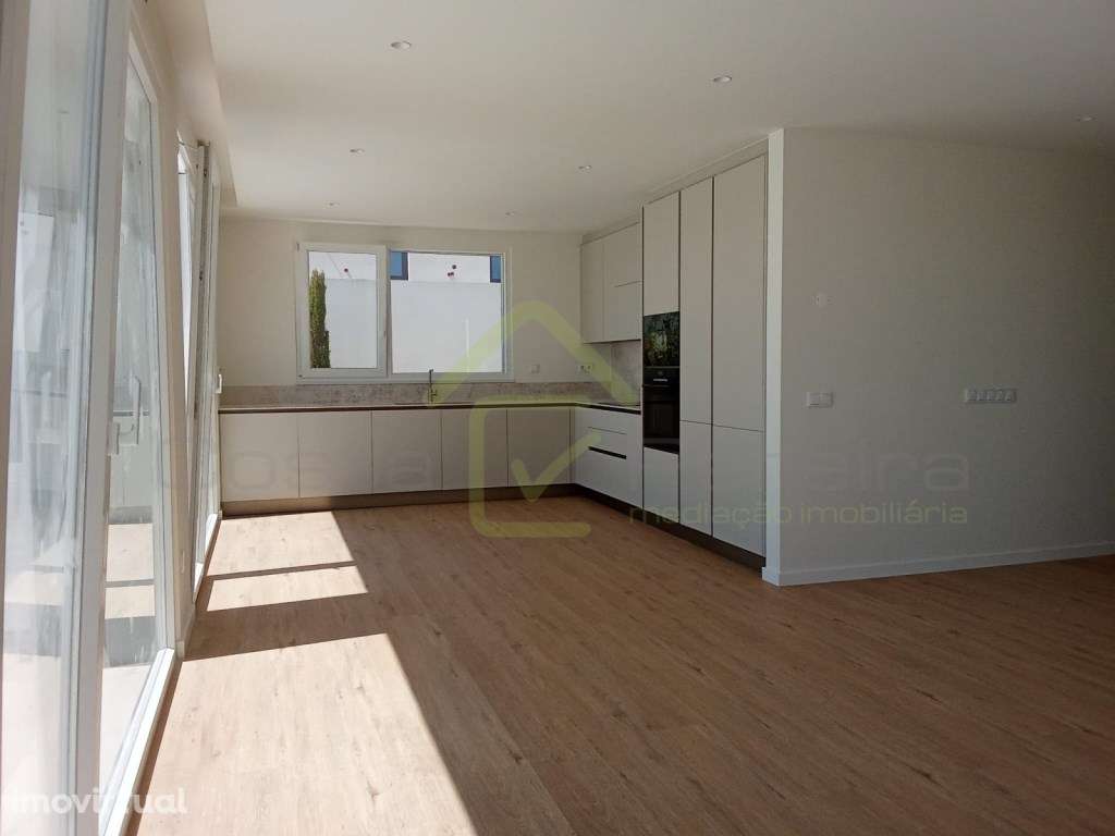 Moradia térrea T3 Nova com piscina - Grande imagem: 3/23