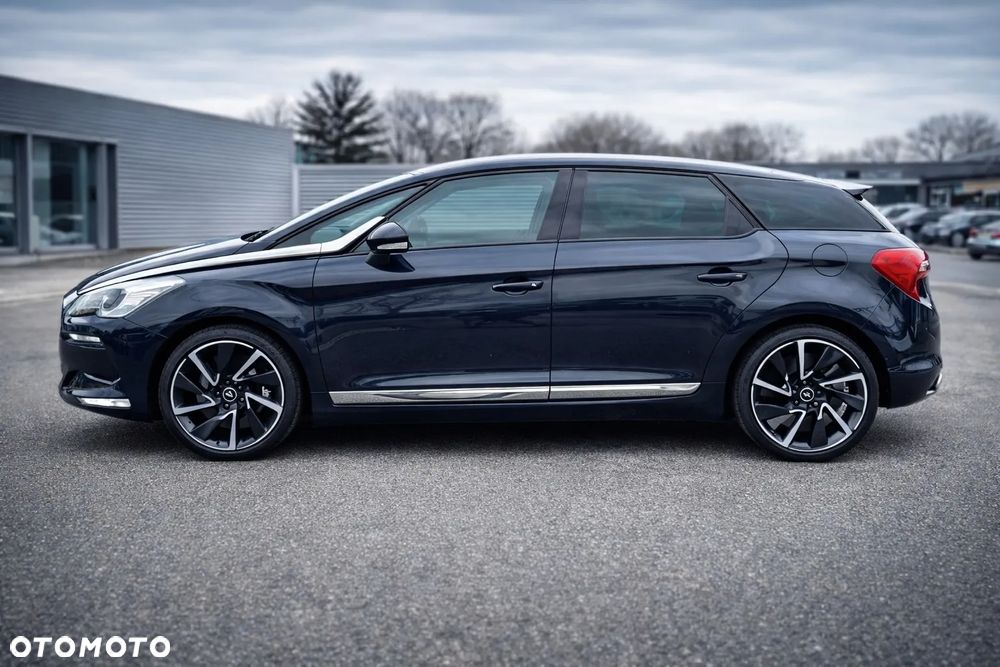 DS Automobiles DS 5 - 7