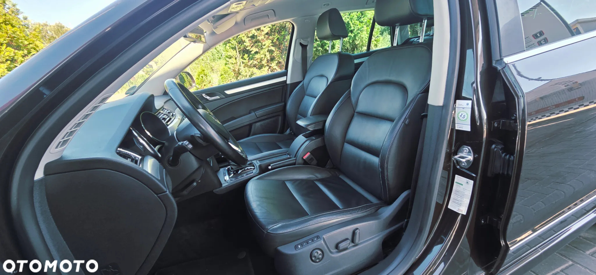 Skoda Superb 2.0 TDI Business DSG - 27