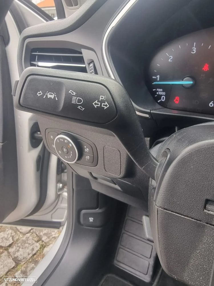 Ford Focus SW - 20