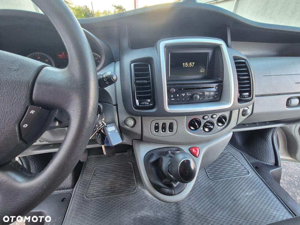 Opel Vivaro - 20