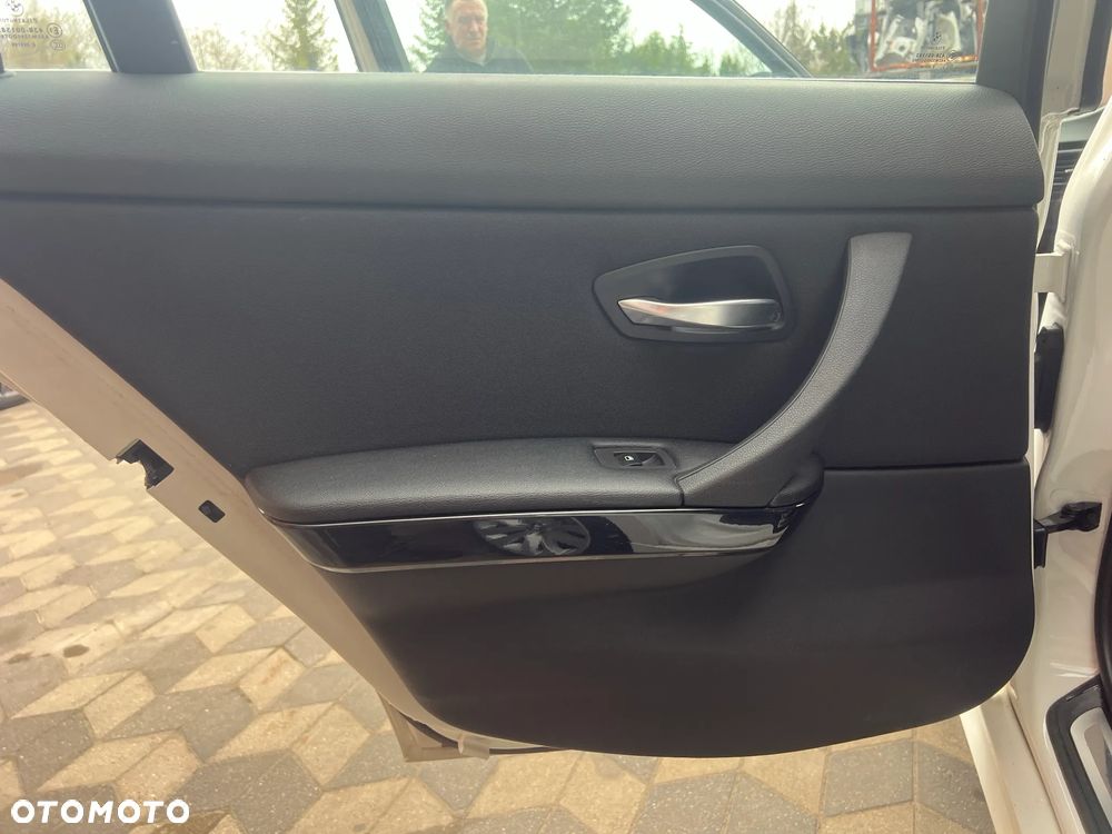 BMW E90 FOTELE KANAPA BOCZKI - 4