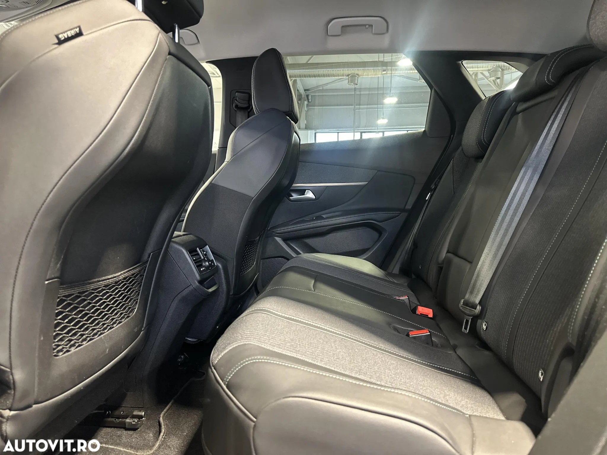 Peugeot 3008 Hybrid 225 e-EAT8 Allure Pack - 12