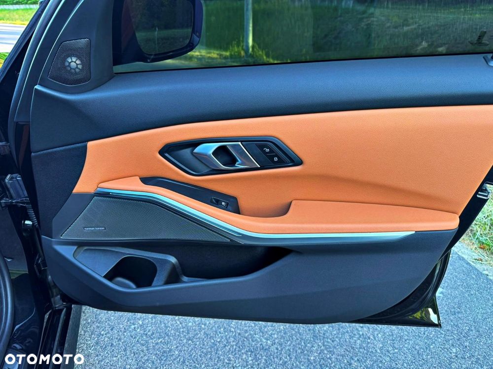 BMW Seria 3 - 17