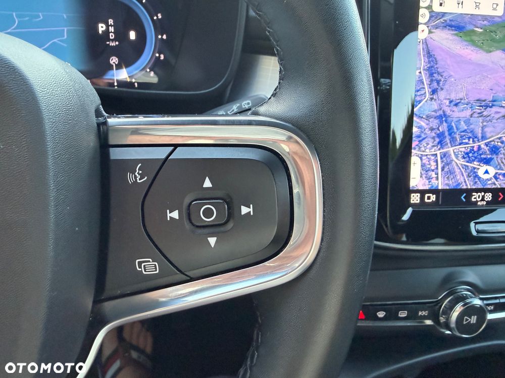 Volvo XC 40 B3 Plus Bright - 17