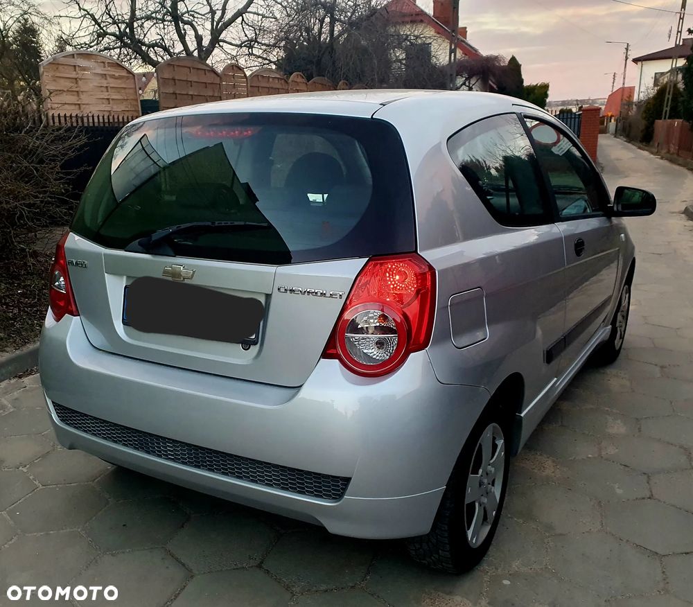 Chevrolet Aveo - 11