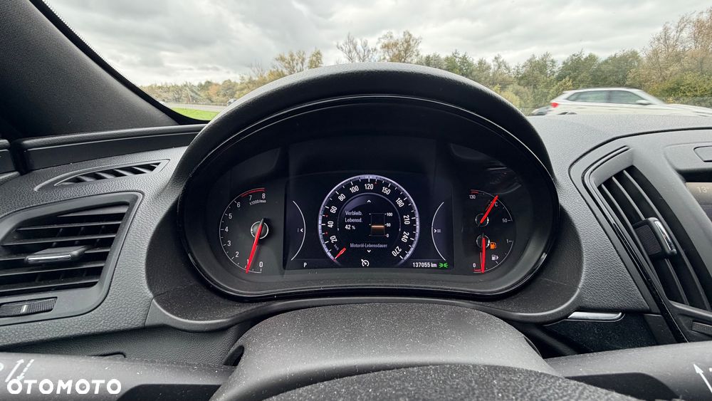 Opel Insignia - 16