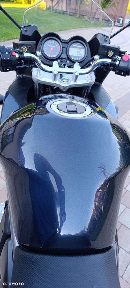 Suzuki Bandit - 11