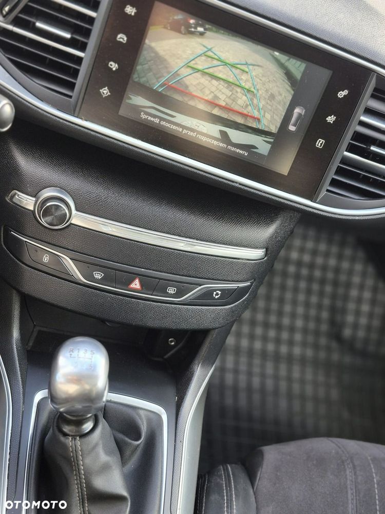 Peugeot 308 - 9