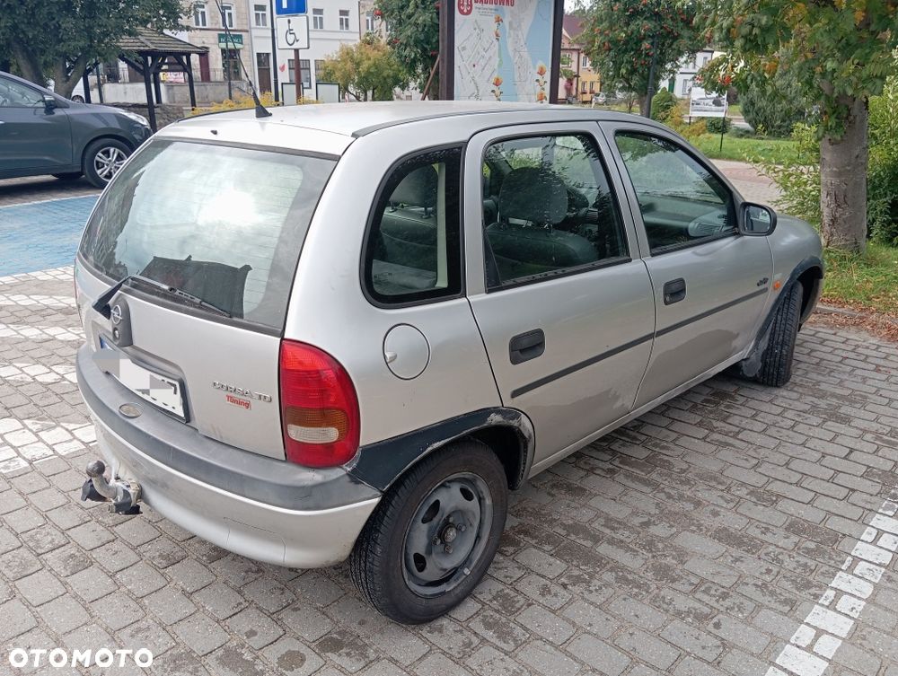 Opel Corsa - 2