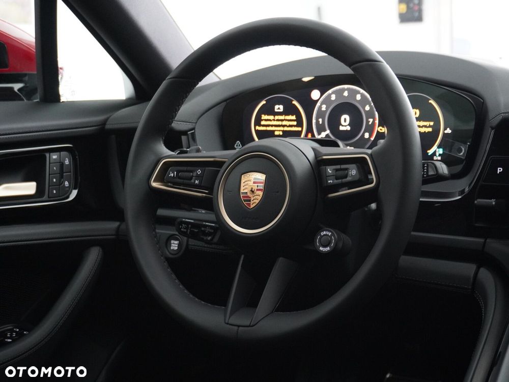 Porsche Panamera 4 - 36