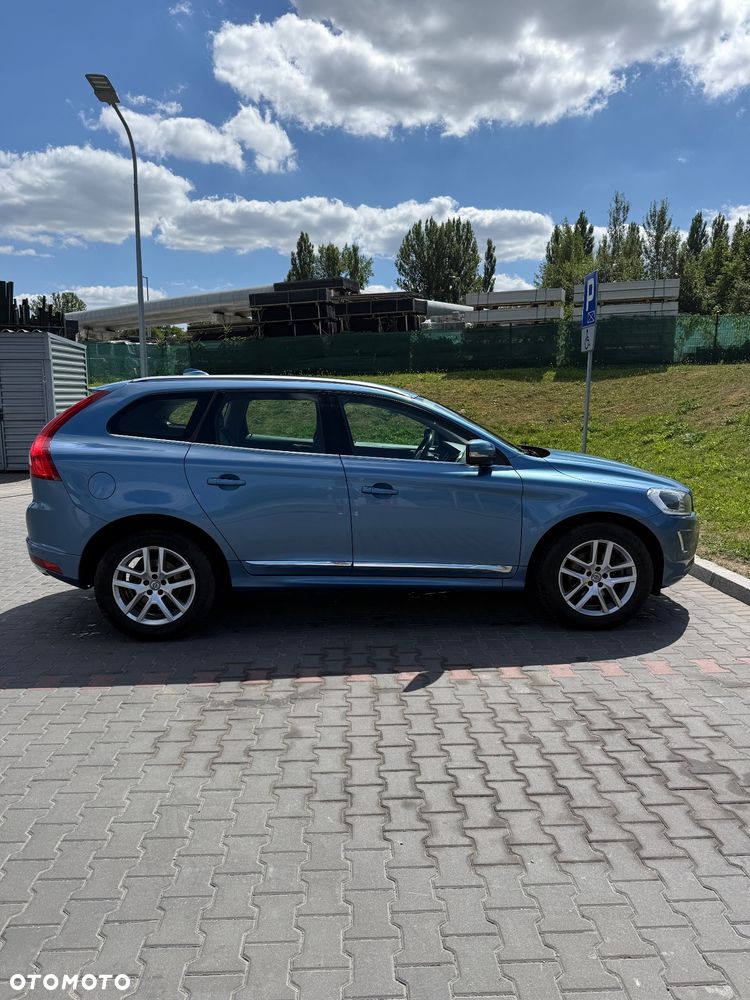 Volvo XC 60 D4 AWD Summum - 4