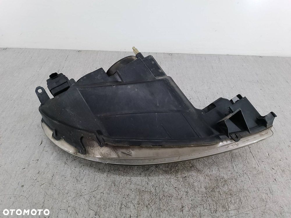 LAMPA PRZÓD LEWA PEUGEOT 206 SW 9660535680 89901056 - 3