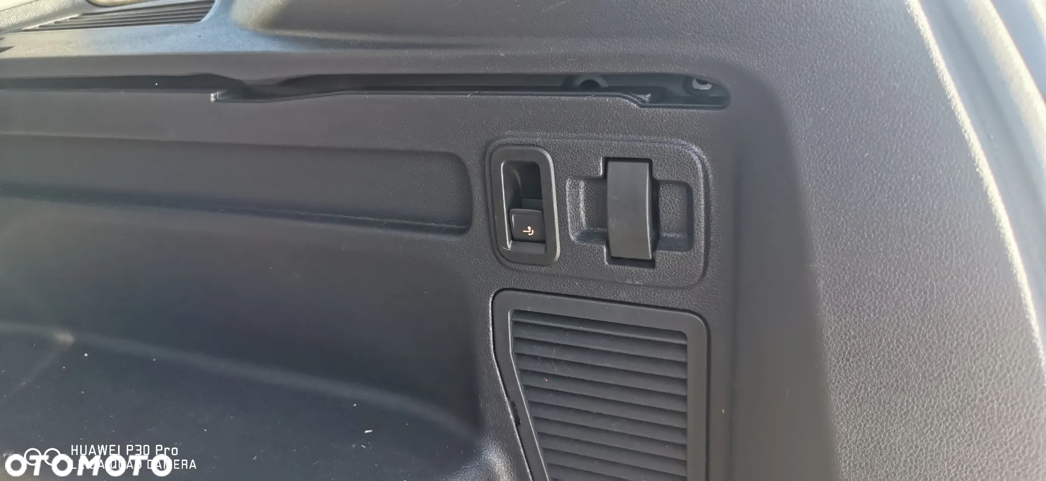 Volkswagen Touran - 8