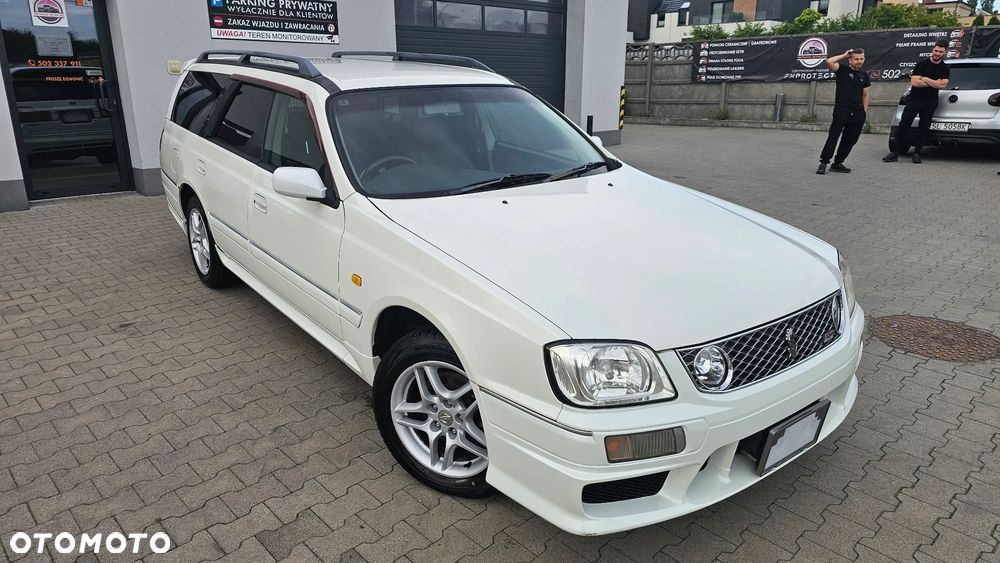 Nissan Skyline - 1