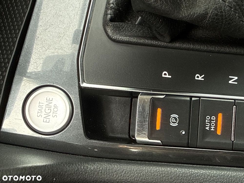 Volkswagen Tiguan - 22
