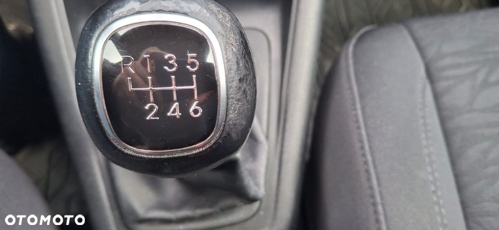 Hyundai ix20 1.6 Comfort - 19