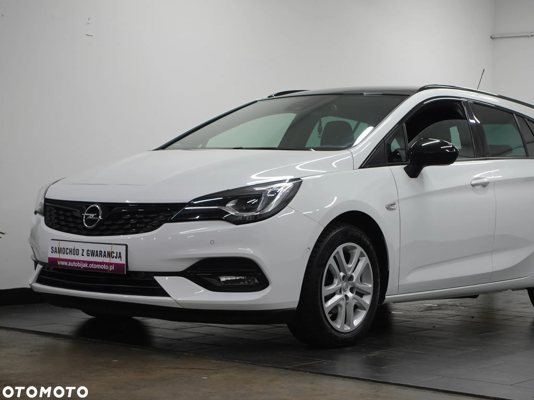 Opel Astra 1.2 Turbo Start/Stop Sports Tourer Edition - 16