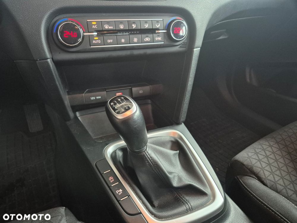 Kia Ceed 1.5 T-GDI M - 15