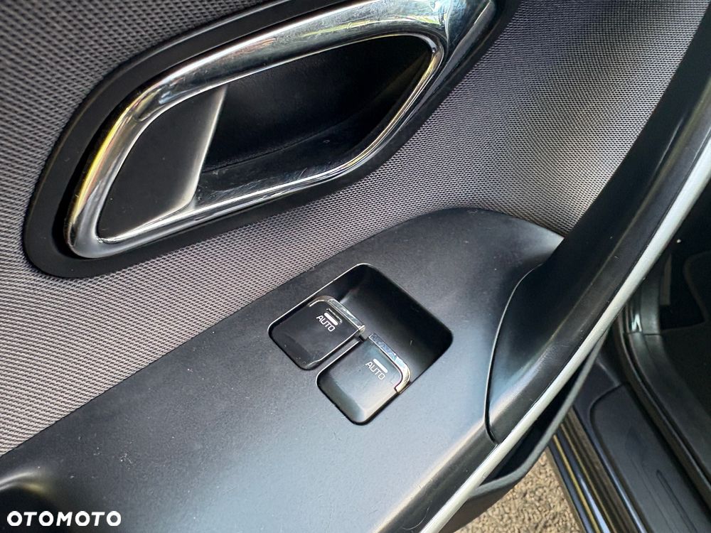 Kia Ceed 1.6 GDI L - 13