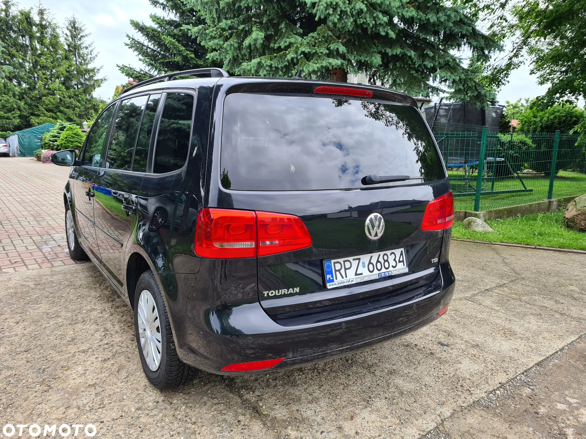 Volkswagen Touran - 15