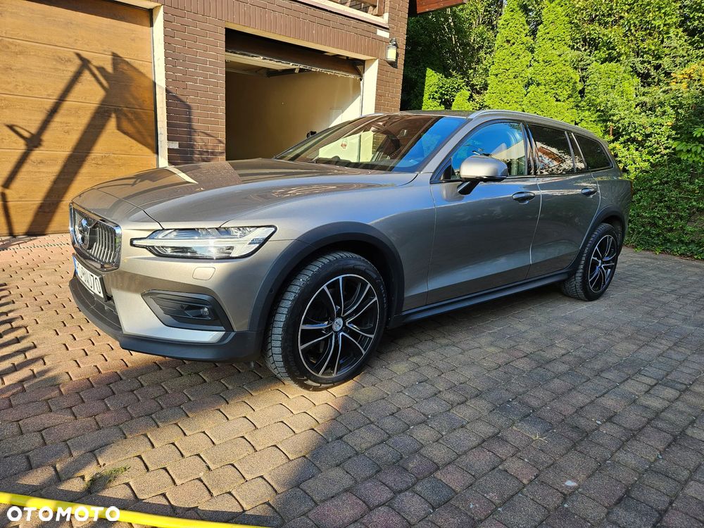 Volvo V60 Cross Country D4 AWD - 1