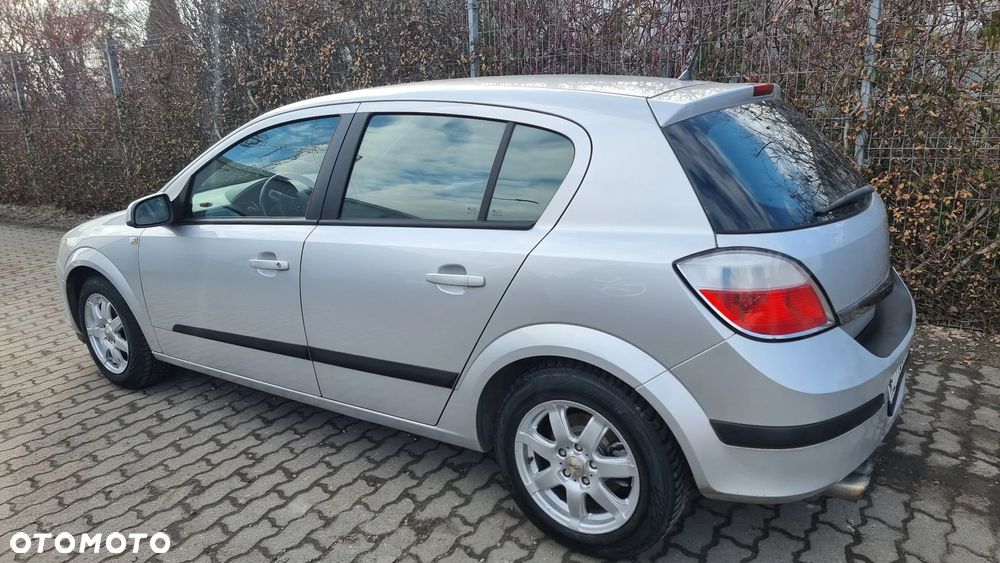 Opel Astra 1.4 Cosmo - 21
