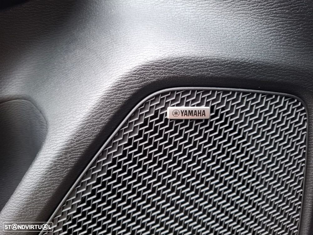 Mitsubishi Outlander 2.4 PHEV Intense - 23