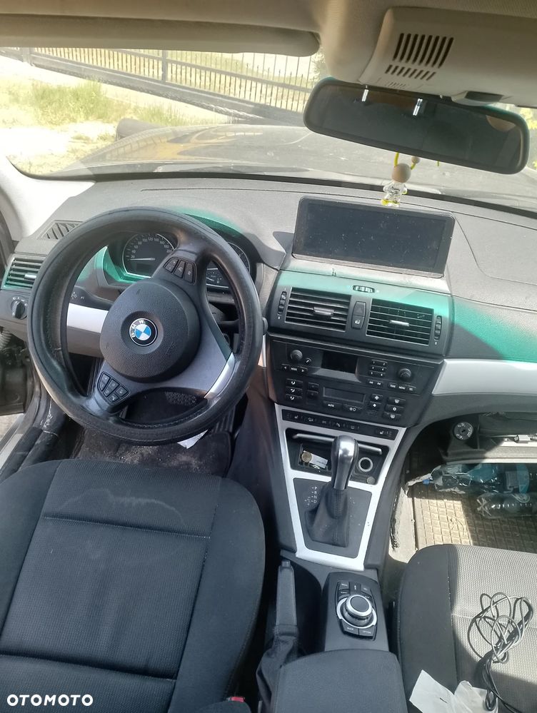 BMW X3 2.0d - 11