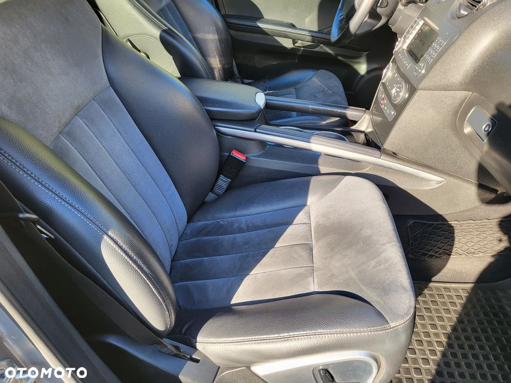 Mercedes-Benz ML - 6