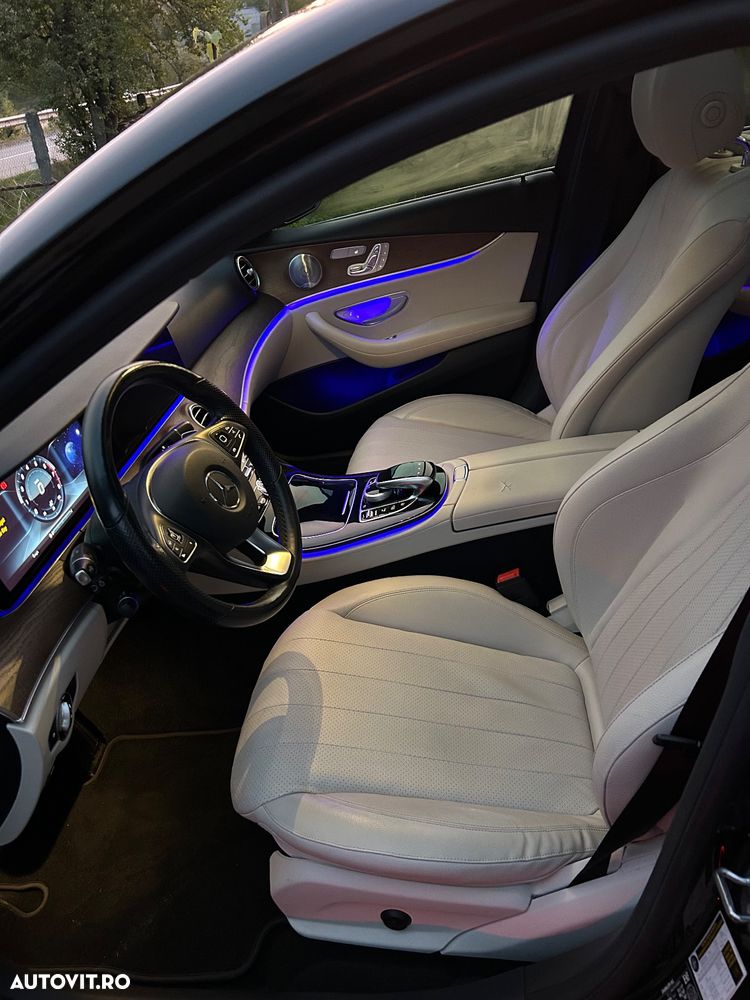 Mercedes-Benz E - 10