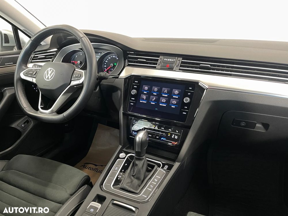 Volkswagen Passat 2.0 TDI DSG Highline - 8