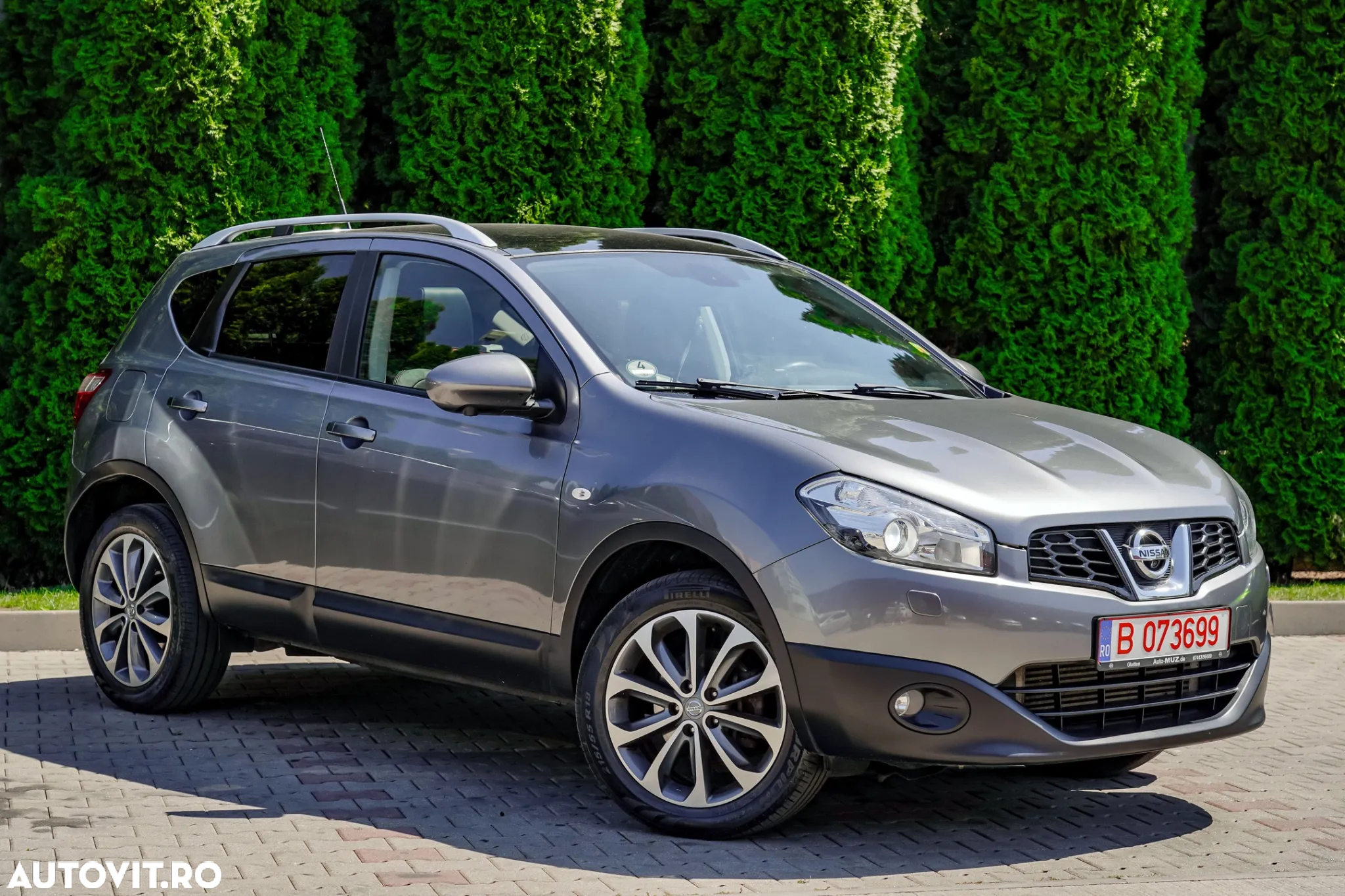Nissan Qashqai 2.0 dCi DPF 4x4 Aut tekna - 8