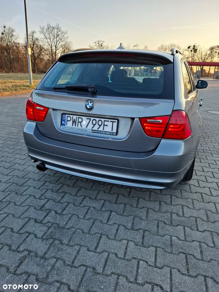BMW Seria 3 318i - 20
